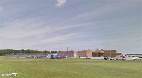 Sarasota (Across From Jail) 2051 Main Street Sarasota, FL 34237 (941) 351-4434. . Ashley county jail inmates